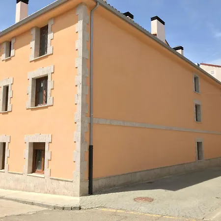 Turísticos Escorraladas Apartahotel Baltanás
