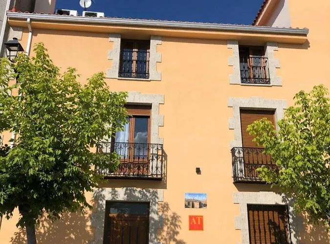 Turisticos Escorraladas Aparthotel Baltanás